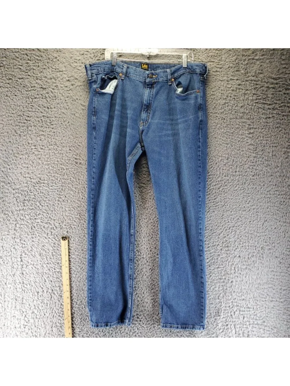 Lee Jeans Mens 38x32 Blue Slim Fit Stretch Denim Classic Straight Leg *Read*